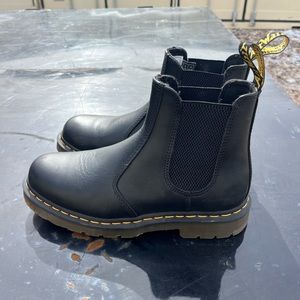 Dr. Martens Chelsea boot